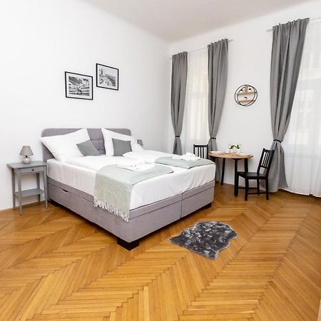 The Place, In The 7Th District Of Vienna Exterior photo